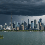 découvrez les prévisions météo pour le grand toronto : des conditions humides pourraient annoncer des orages mardi. restez informés pour planifier votre journée en toute sécurité.